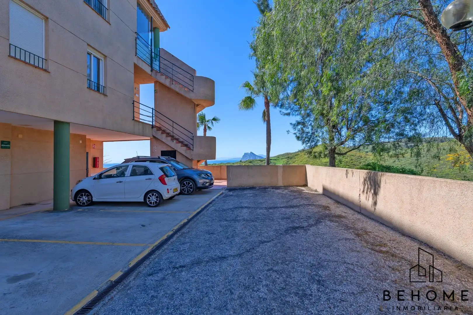 Parking de Ático en venta en La Alcaidesa con Jardín privado, Terraza y Piscina comunitaria