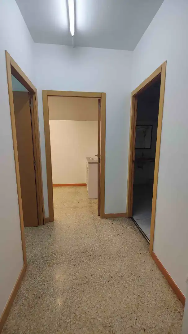 Business premises to rent in Vallirana, imagen 17