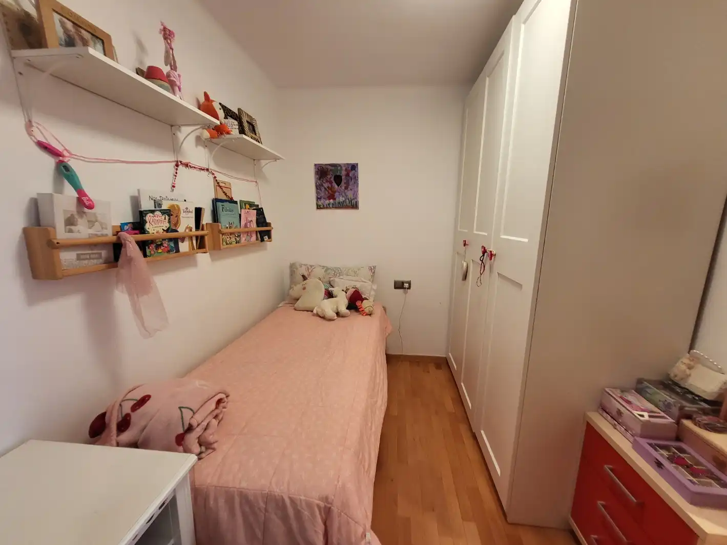 Habitación de Piso de alquiler en Castelldefels con Aire acondicionado, Calefacción y Parquet