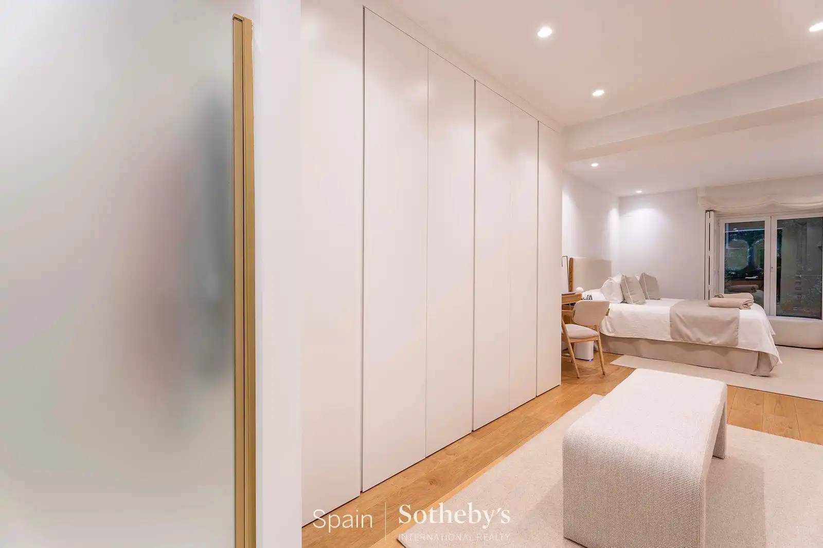 Dormitori de Apartament en venda en Madrid amb Aire condicionat i Calefacció