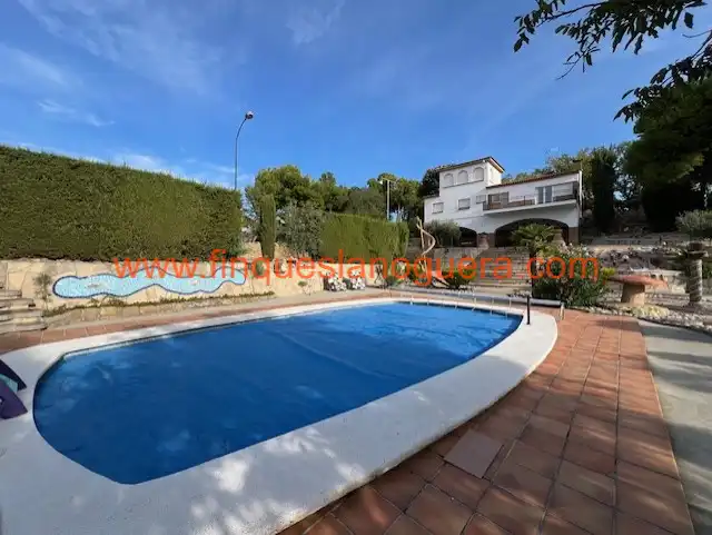 Piscina de Casa o chalet en venta en La Sentiu de Sió con Jardín privado, Terraza y Piscina