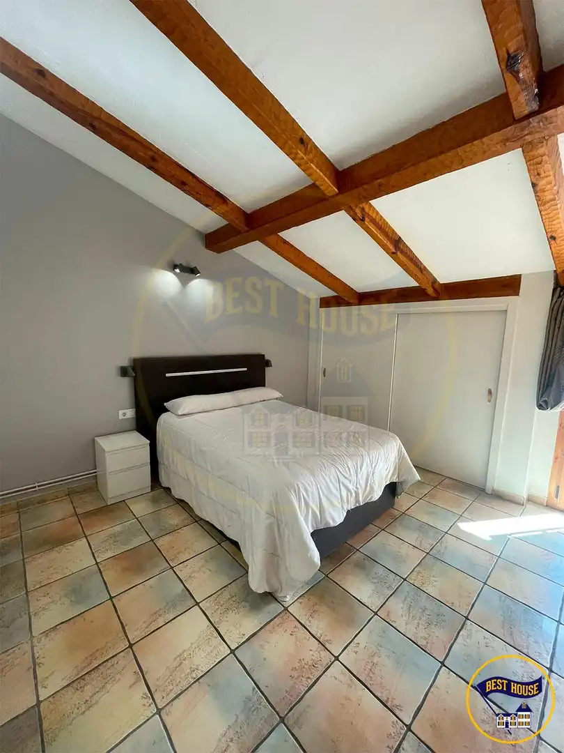 Dormitori de Casa o xalet de lloguer en Cuenca amb Calefacció i Terrassa