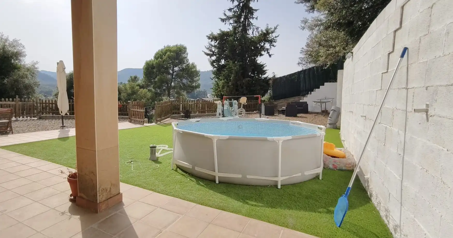 Piscina de Casa o xalet en venda en Cervelló amb Aire condicionat, Calefacció i Jardí privat