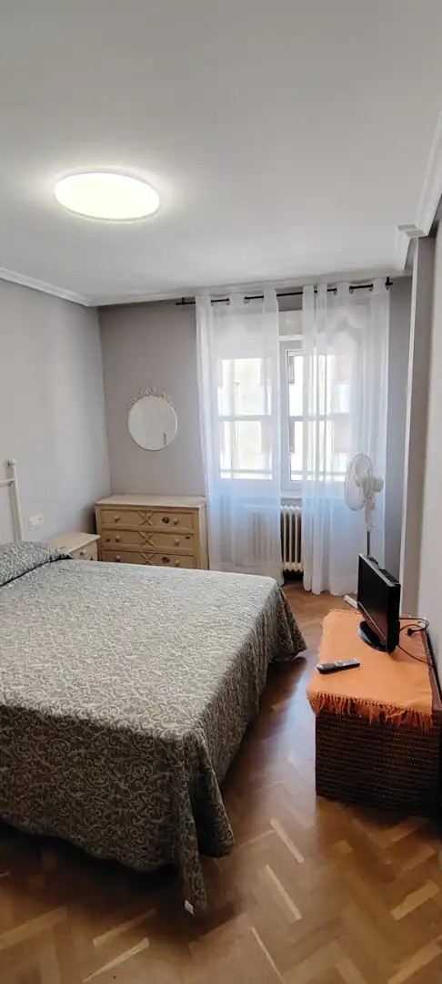 Apartamento con ascensor en alquiler en Chinchibarra - Capuchinos, imagen 11