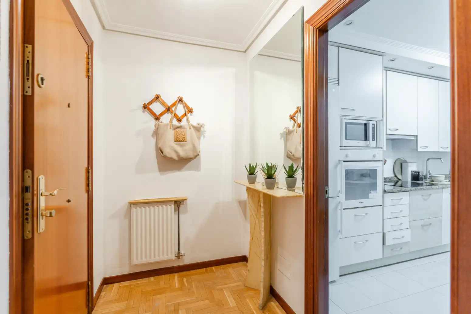 Piso en venta en  Pamplona / Iruña con Calefacción, Parquet y Terraza