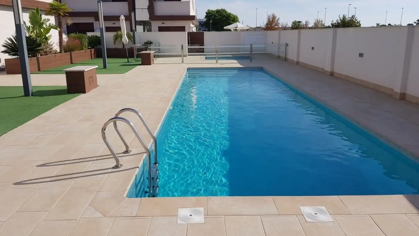 Piscina de Casa adosada de alquiler en Murcia con Aire acondicionado, Calefacción y Terraza