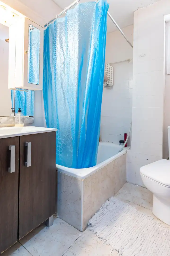 Bathroom of Flat for sale in Valencia  with Air Conditioner