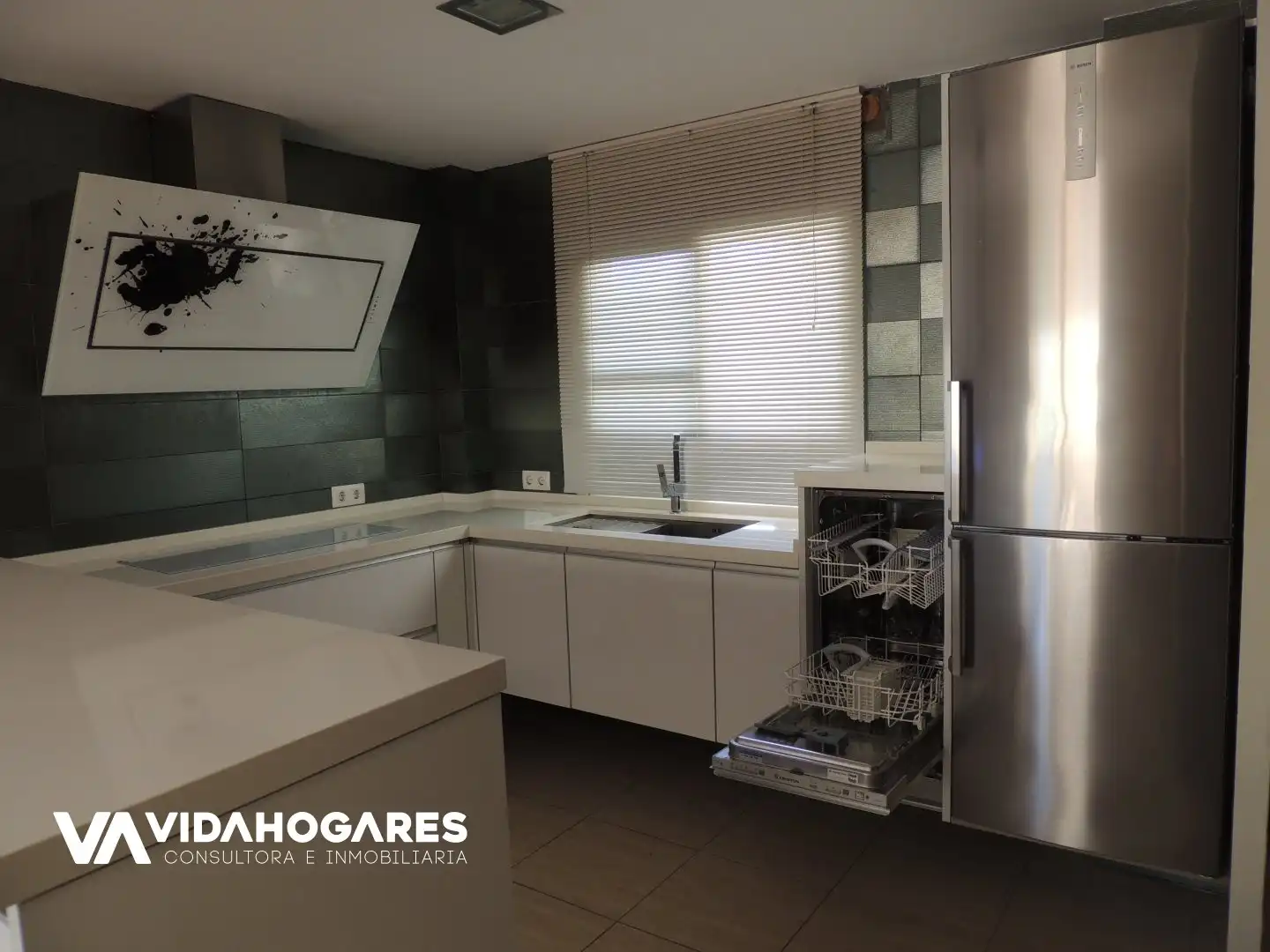 Cuina de Dúplex en venda en Rota amb Aire condicionat, Terrassa i Traster