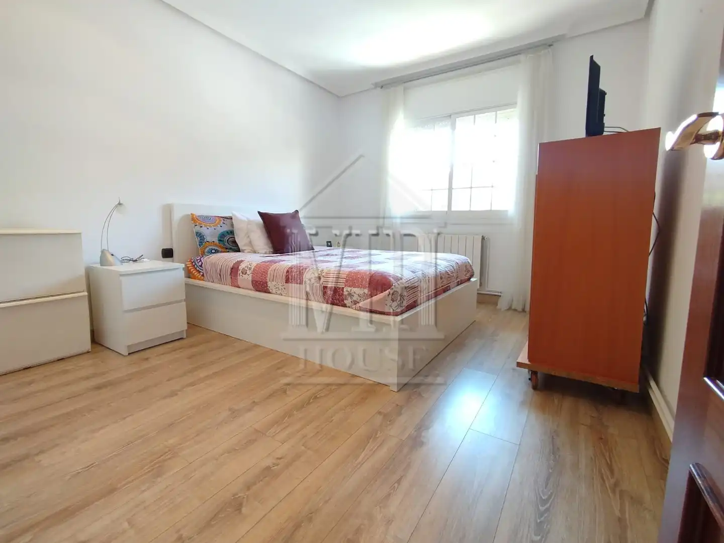 Habitación de Piso en venta en Badalona con Aire acondicionado y Amueblado