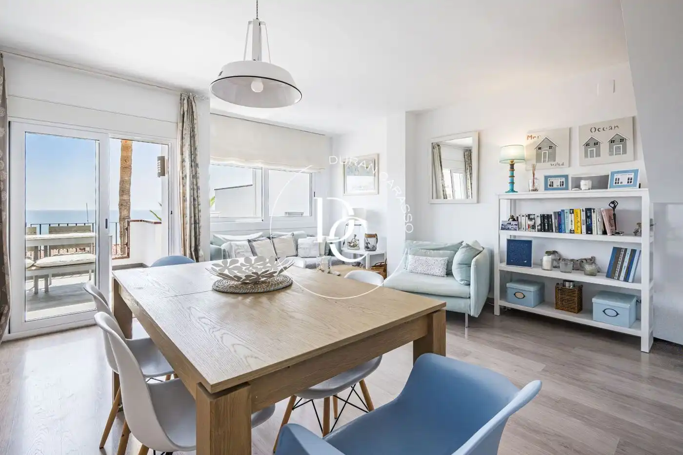 Esszimmer von Maisonette zum Verkauf in Sitges mit Klimaanlage, Heizung und Privatgarten