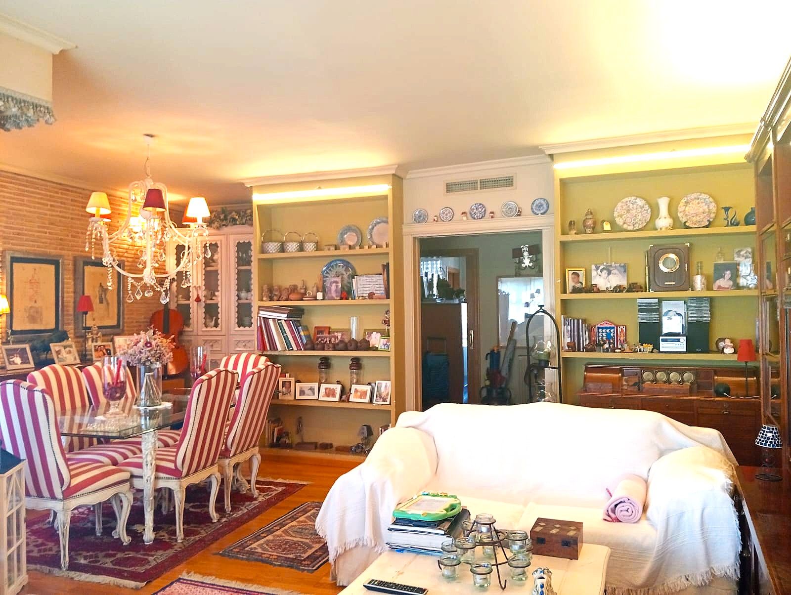 Sala d'estar de Pis en venda en  Valencia Capital amb Aire condicionat, Calefacció i Parquet