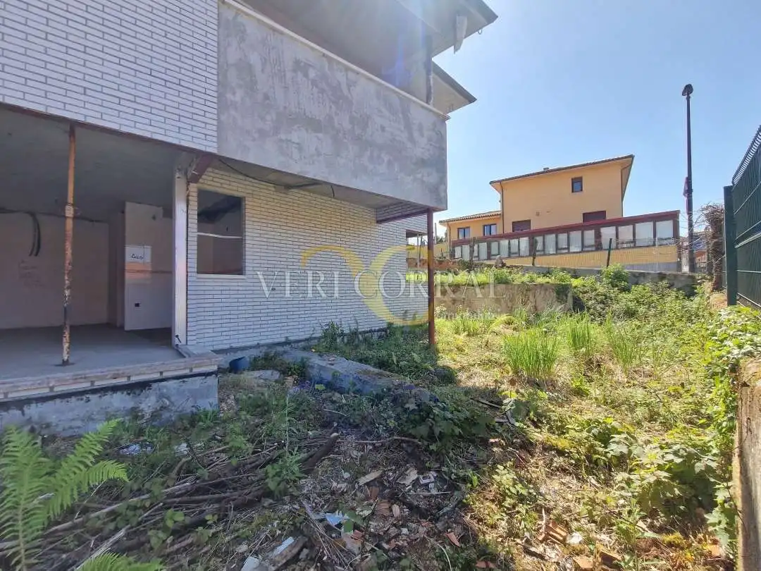 Buildings for sale in Llanes
