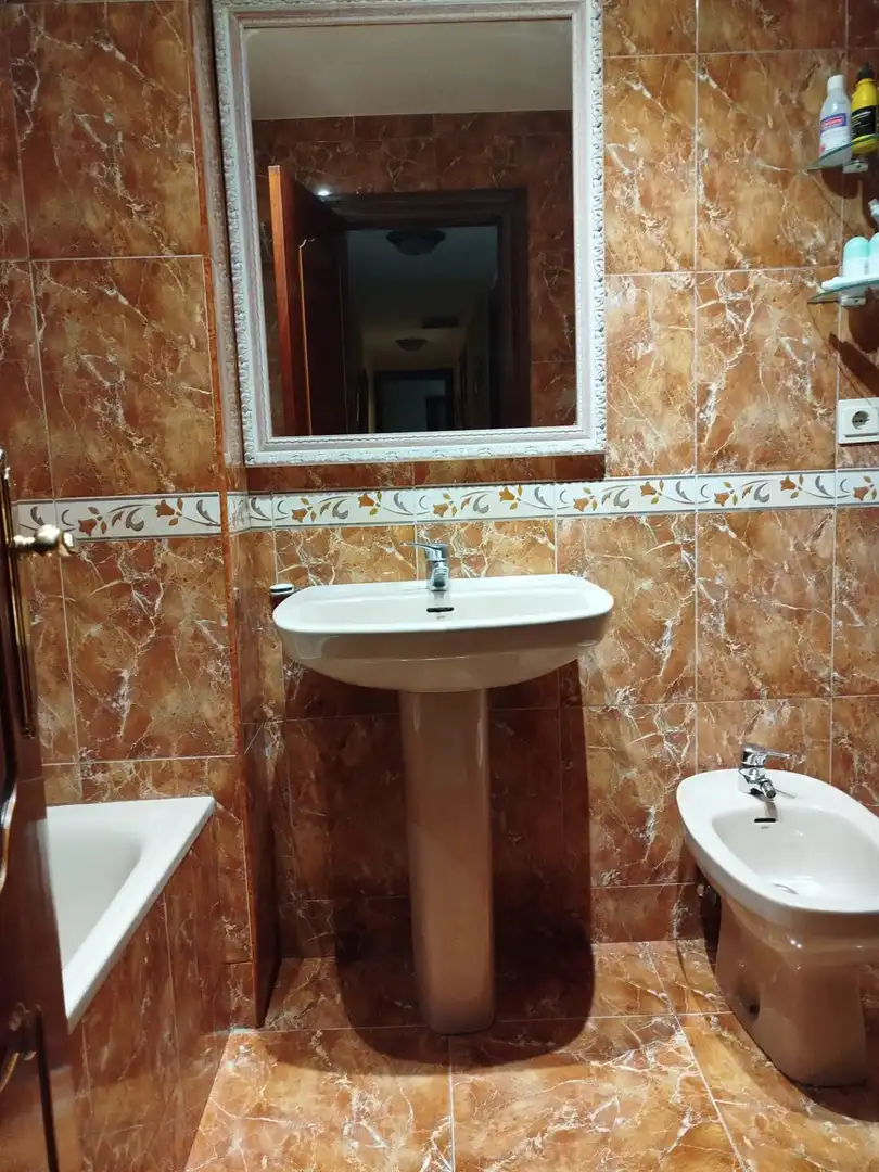 Bathroom of Flat for sale in Córdoba
