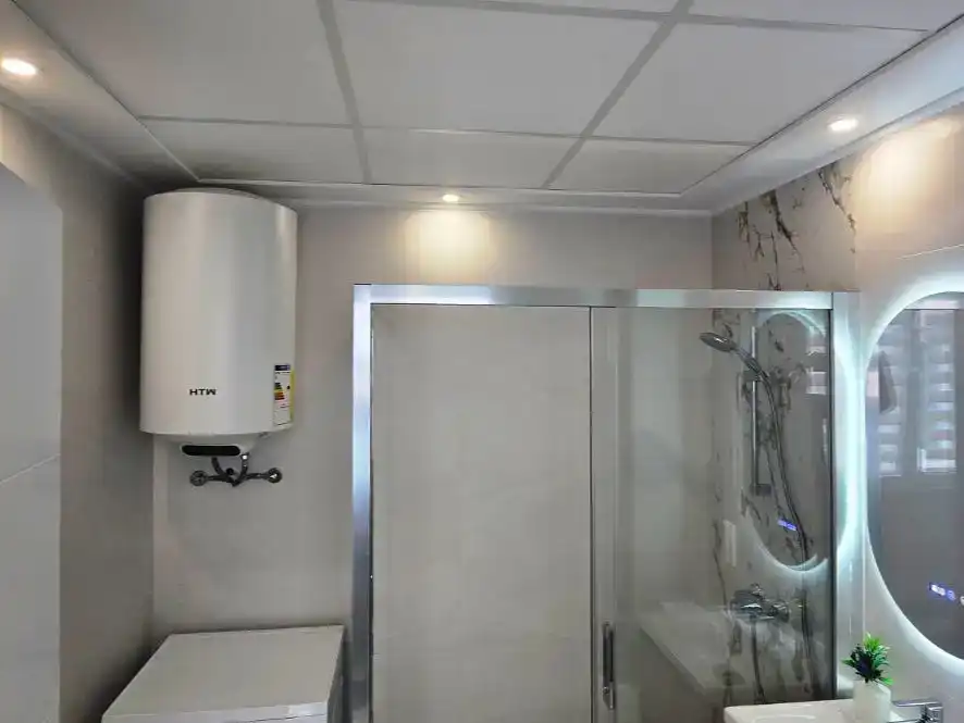 Bathroom of Flat for rent in Alicante / Alacant  with Air Conditioner and Balcony