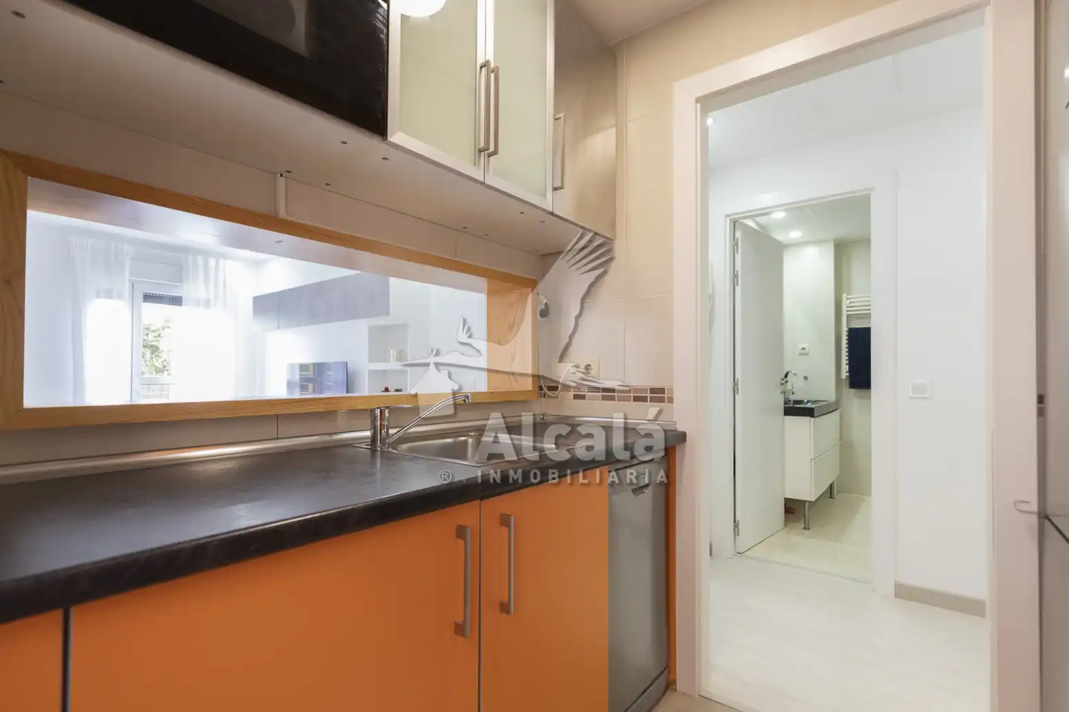 Cocina de Piso en venta en Alcalá de Henares con Aire acondicionado, Calefacción y Jardín privado