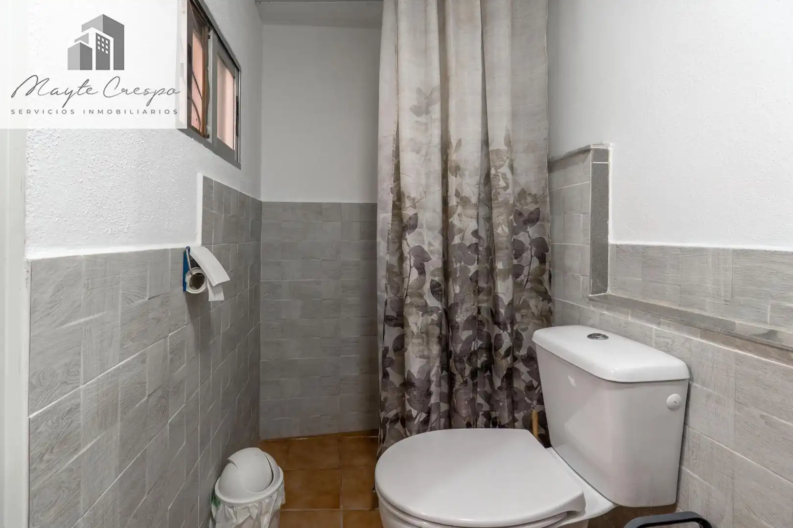 Badezimmer von Einfamilien-Reihenhaus zum Verkauf in Ogíjares mit Klimaanlage und Gemeinschaftspool
