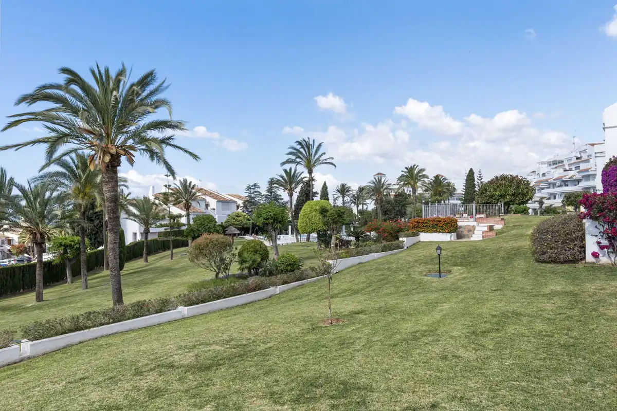 Home with pool for sale in Nueva Andalucía, imagen 6