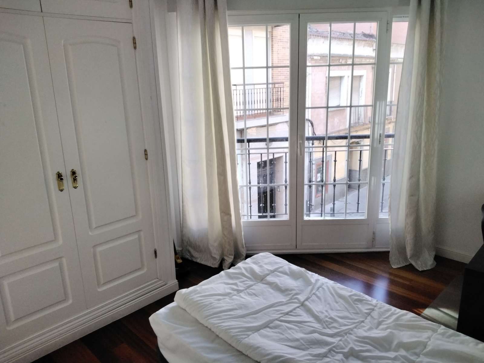 Flat to share in Casco Antiguo