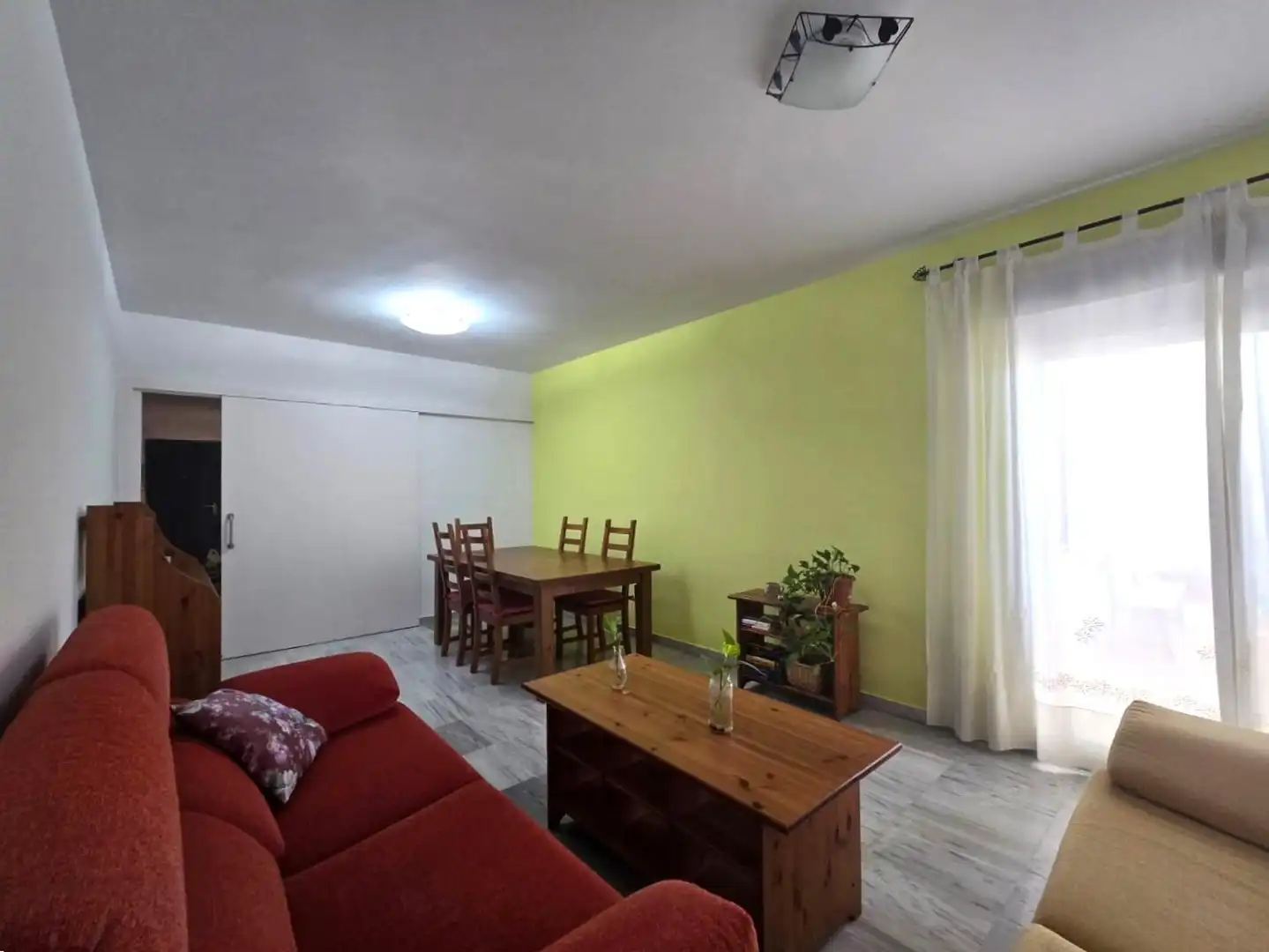 Sala d'estar de Planta baixa de lloguer en Jerez de la Frontera amb Aire condicionat, Terrassa i Moblat