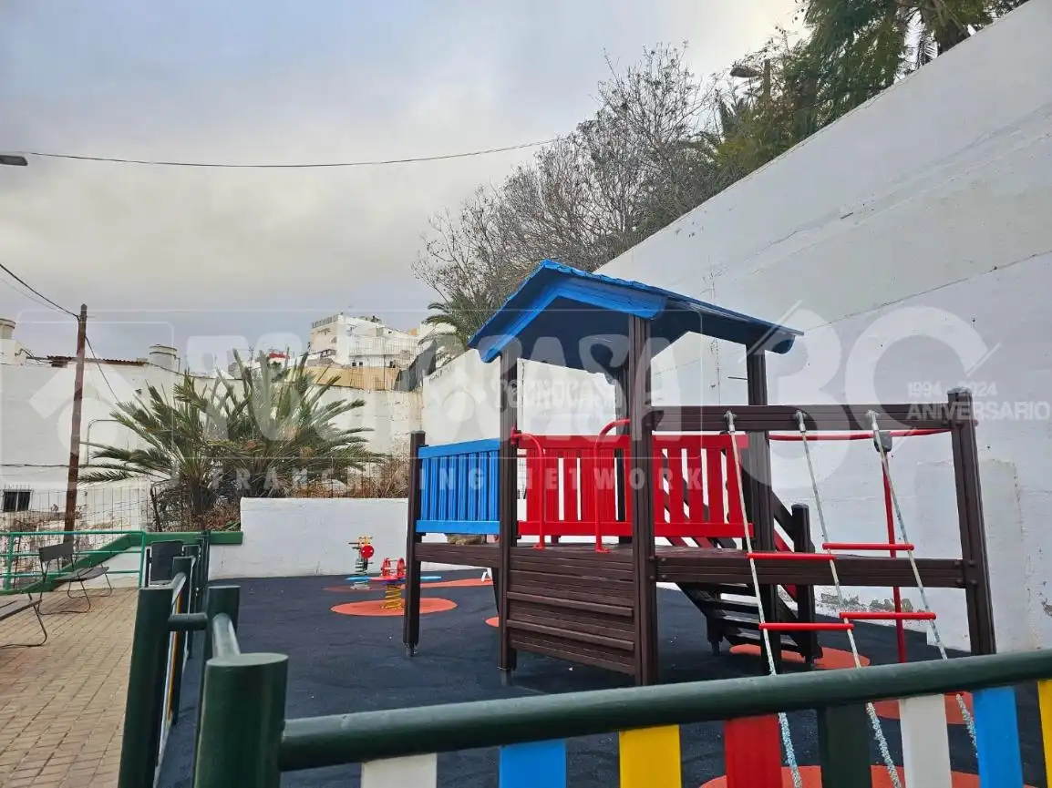 Vista exterior de Residencial en venda en Las Palmas de Gran Canaria