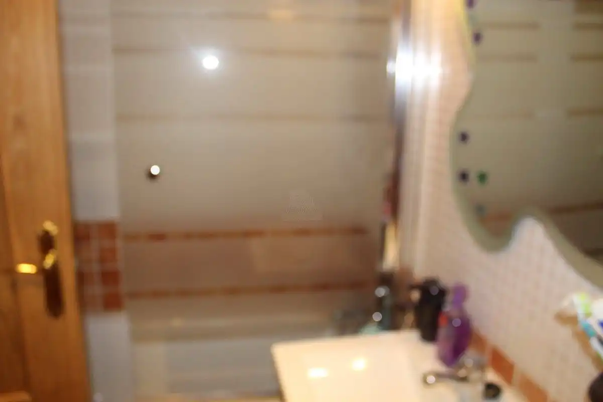 Baño de Apartamento en venta en Mejorada del Campo con Aire acondicionado, Calefacción y Terraza
