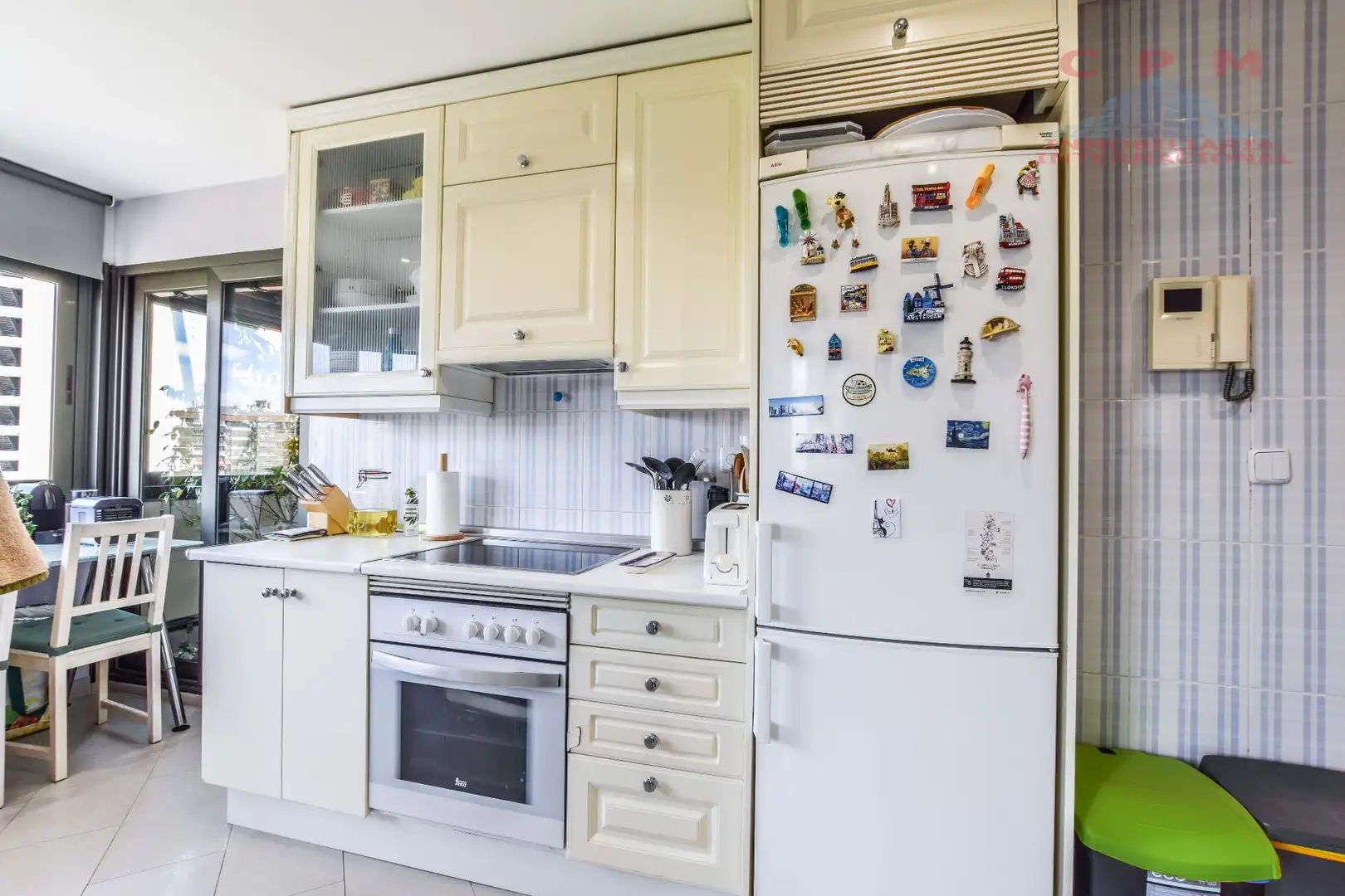 Küche von Wohnung zur Miete in Madrid mit Klimaanlage, Heizung und Ofen
