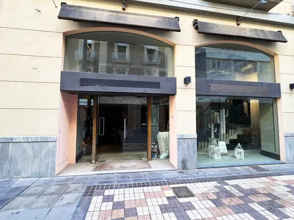 Local comercial de lloguer a Plaza Castellini, imagen 3