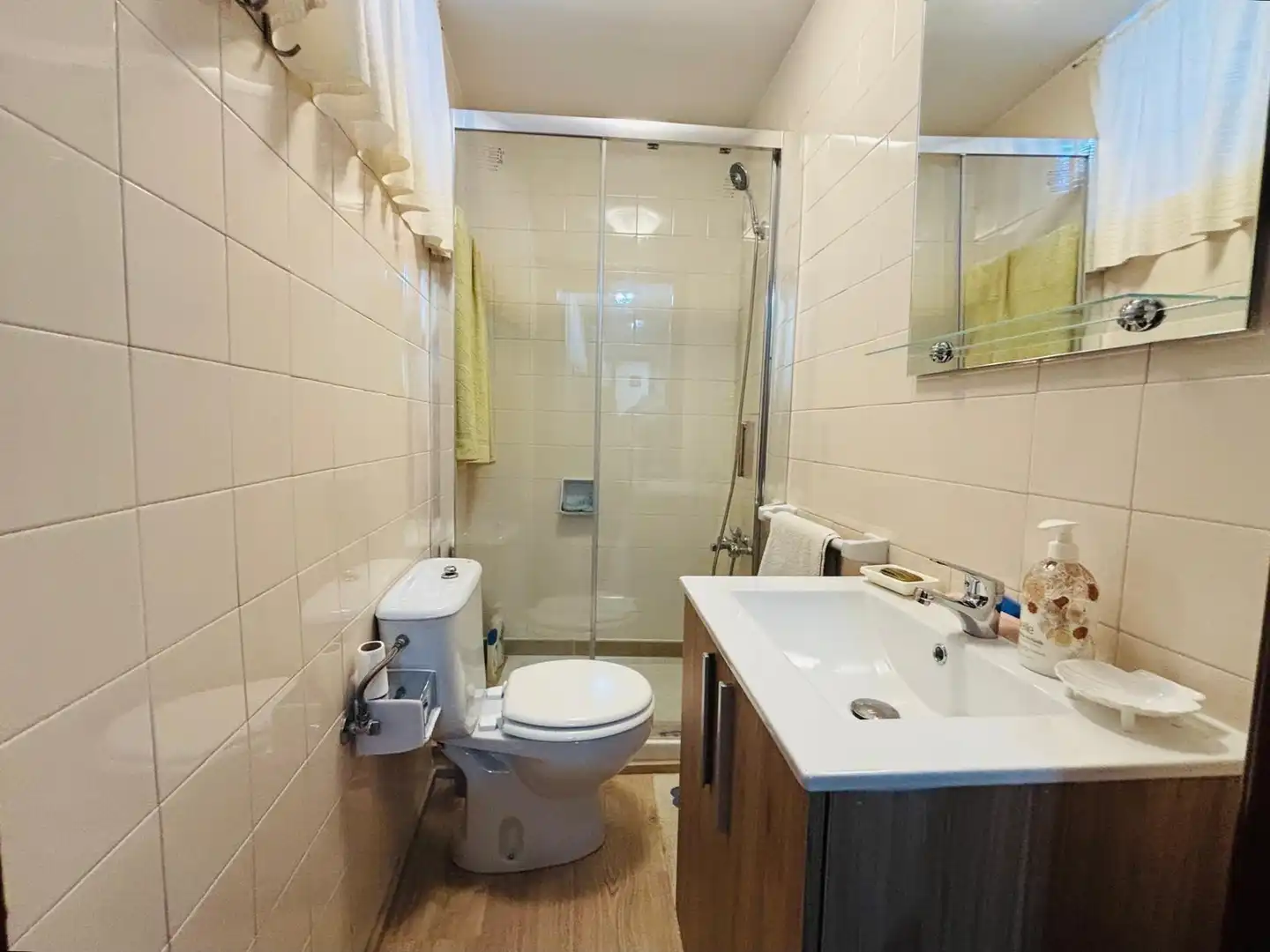 Baño de Apartamento de alquiler en Castropodame con Calefacción y Amueblado