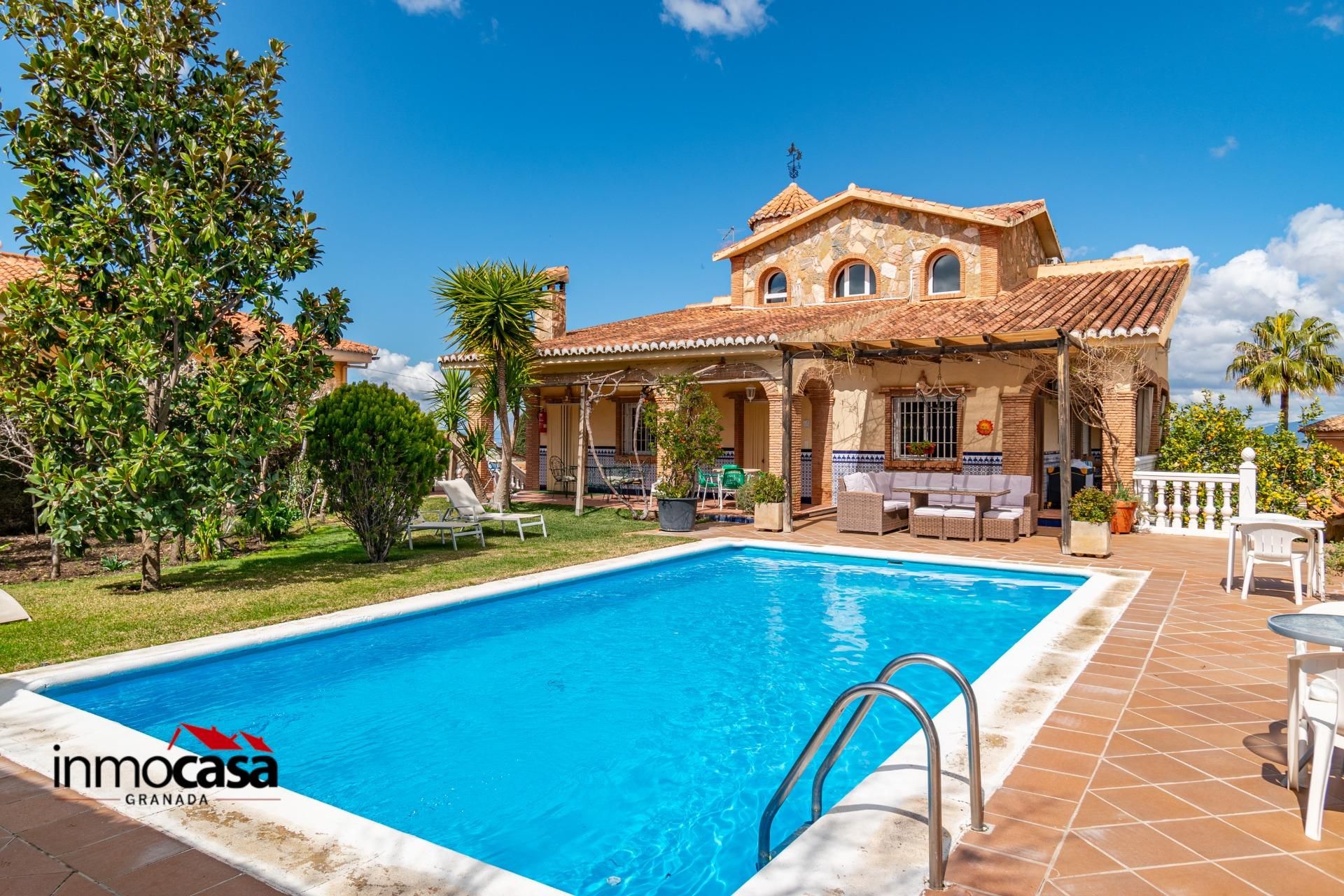 House or chalet for sale in Altos de la Zubia