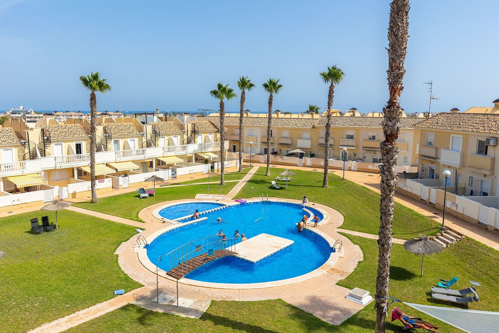 Swimming pool of Apartment for sale in Orihuela  with Air Conditioner, Terrace and Furnished
