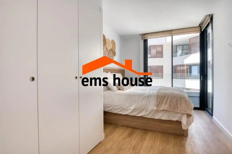 Habitación de Apartamento de alquiler en Calonge i Sant Antoni con Terraza, Amueblado y Balcón