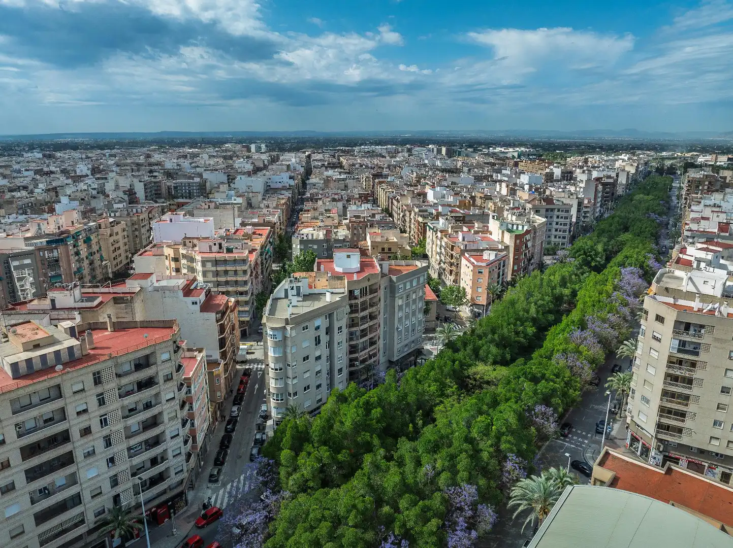Vista exterior de Piso en venta en Elche / Elx con Aire acondicionado, Terraza y Balcón