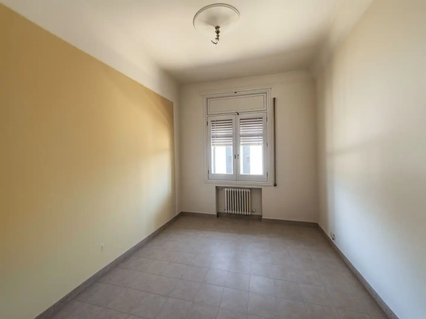 Bedroom of Flat for sale in Zaragoza  with Heating, Terrace and Storage room