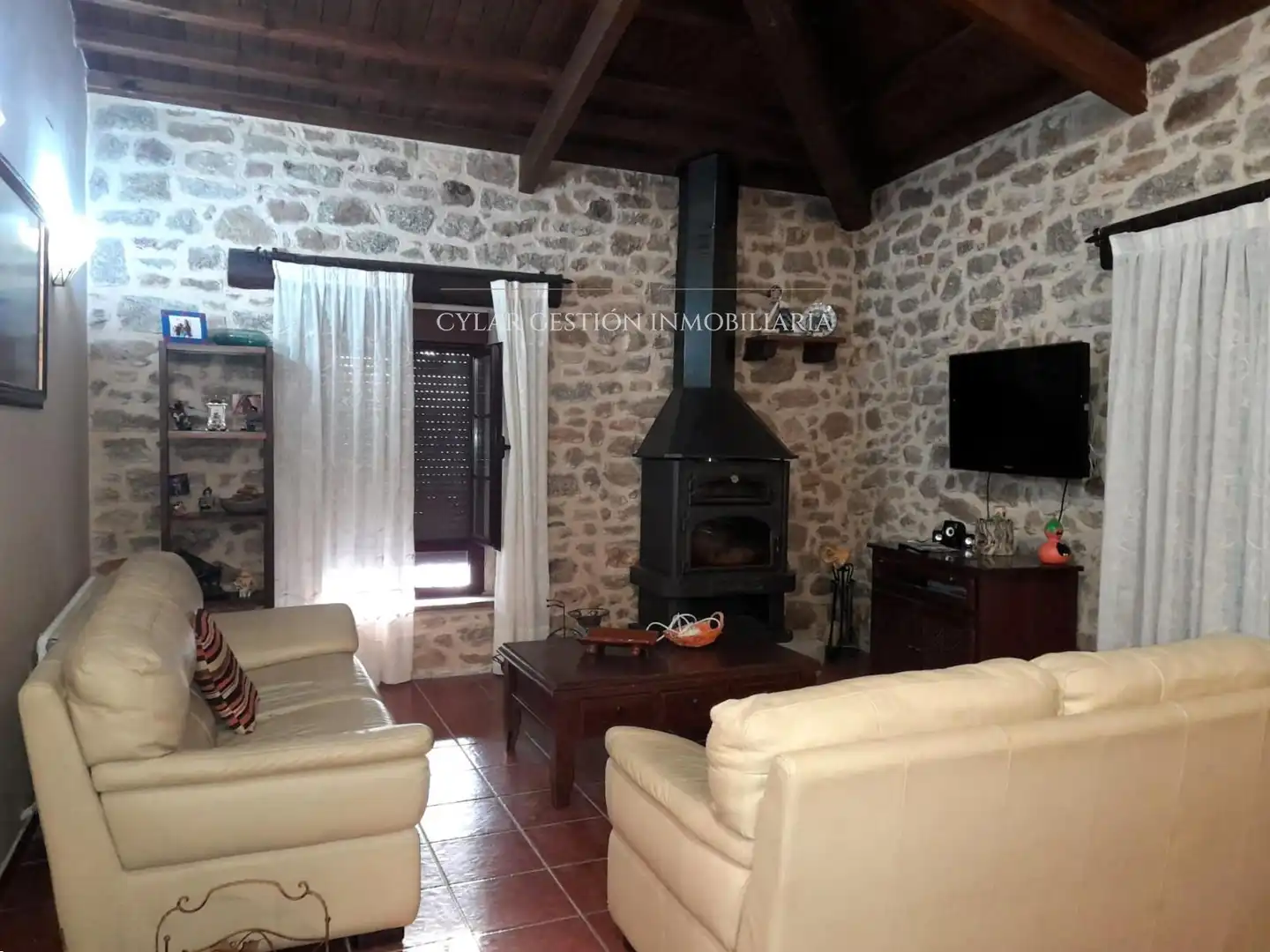 Sala de estar de Casa adosada en venta en Bañobárez con Calefacción, Amueblado y Horno
