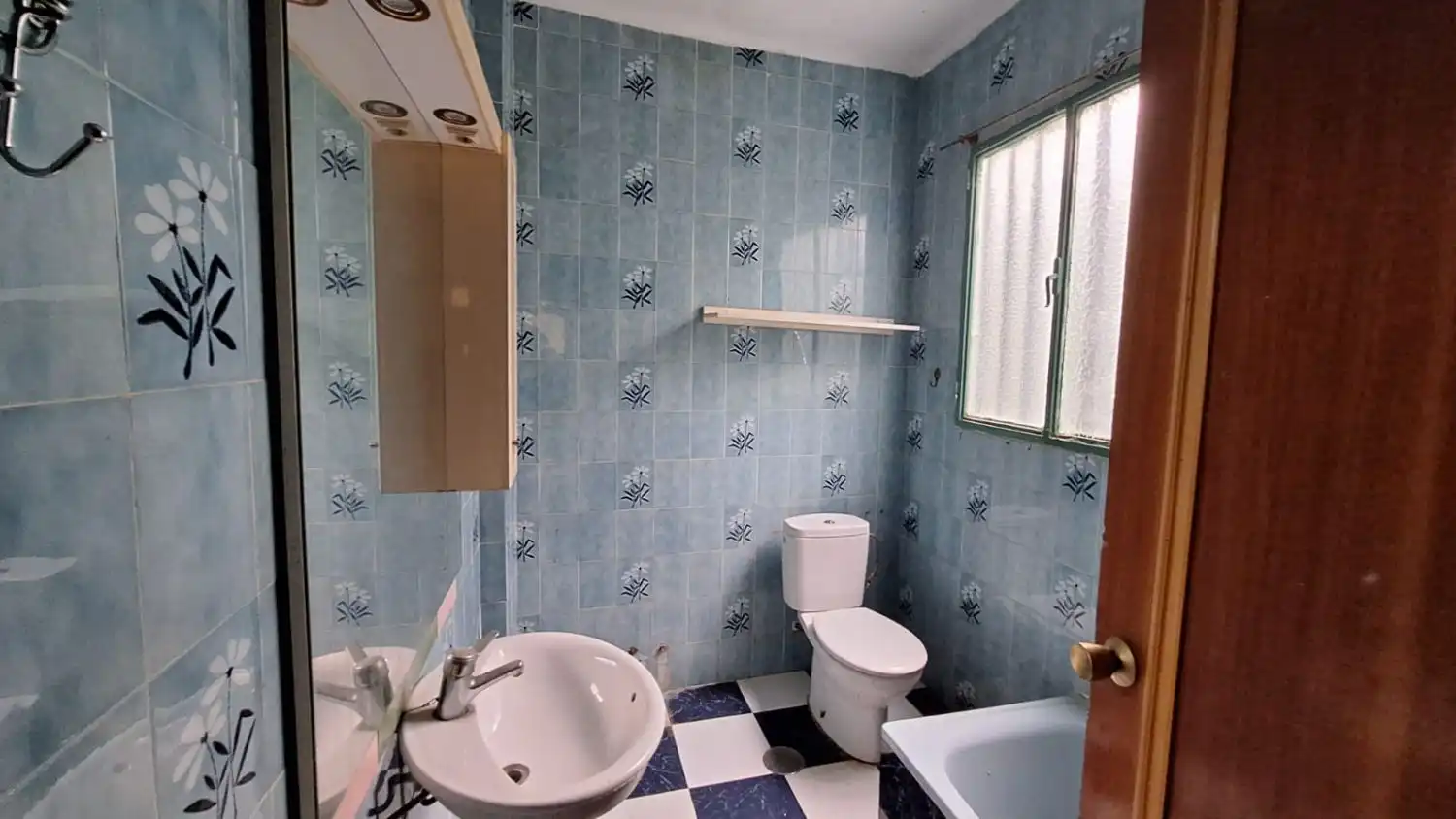 Bany de Casa o xalet en venda en Olvera amb Terrassa
