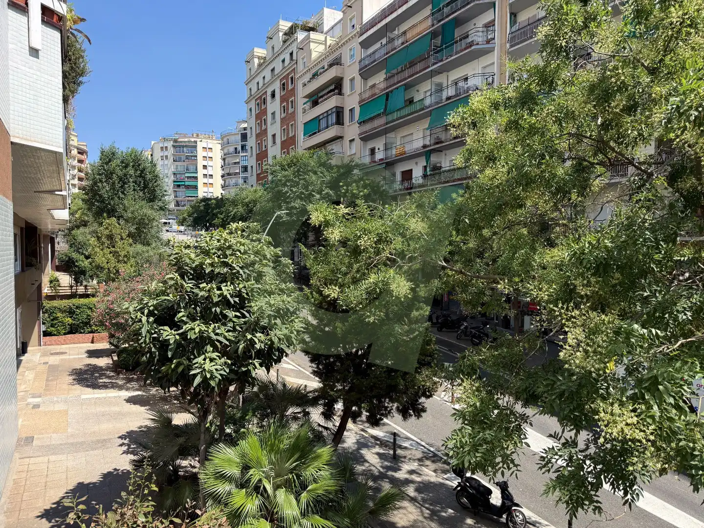 Vista exterior de Pis en venda en Barcelona amb Aire condicionat i Calefacció