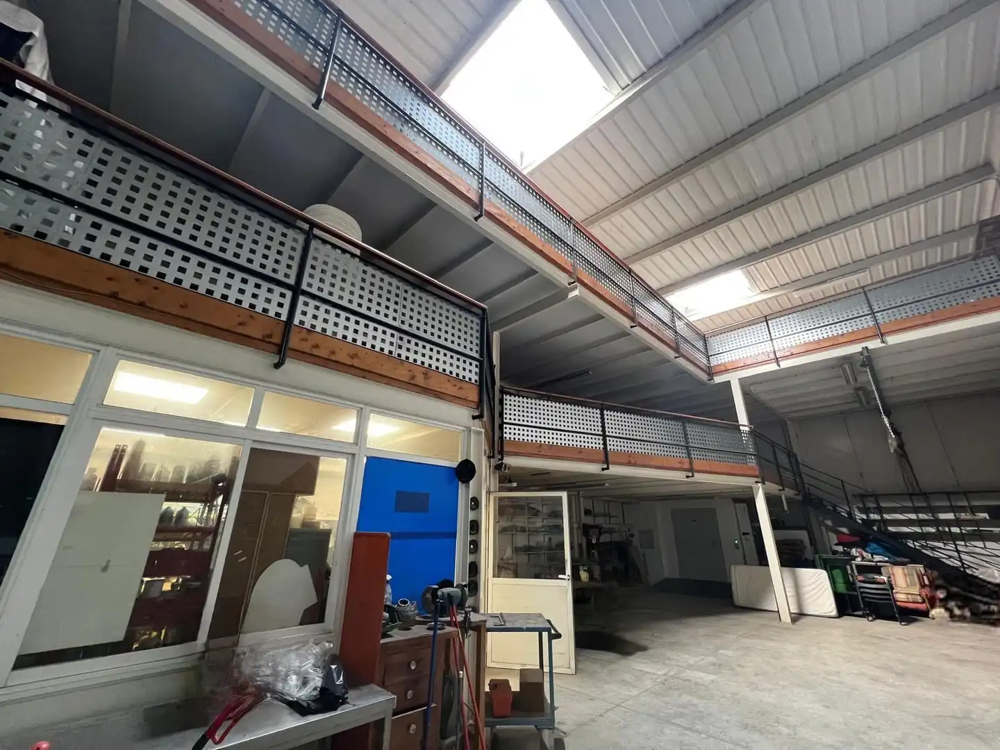 Industrial building for sale in ZUAZNABAR