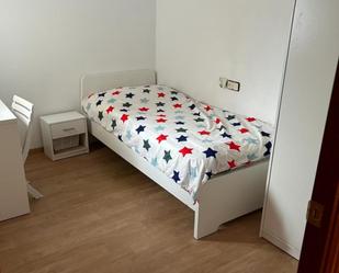 Bedroom of Apartment to share in  Barcelona Capital  with Furnished, Washing machine and Internet