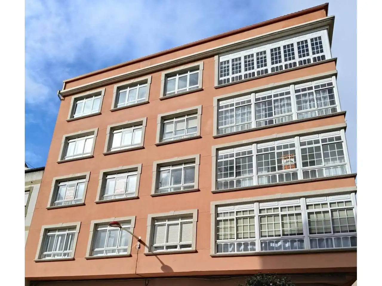 Vista exterior de Piso en venta en Cariño con Calefacción, Trastero y Amueblado