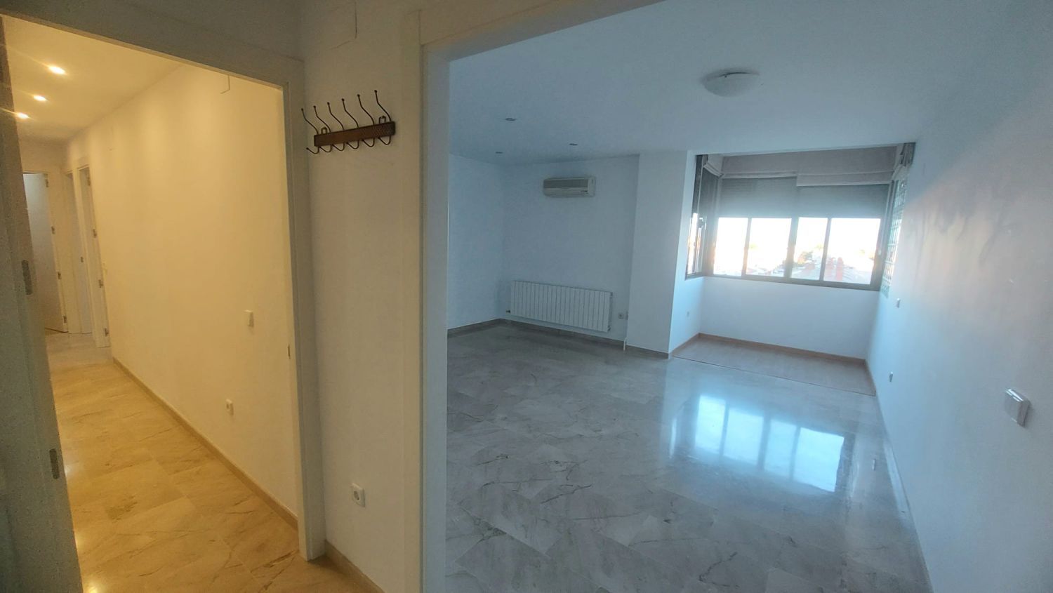 Flat for sale in  Jaén Capital  with Air Conditioner, Heating and Furnished