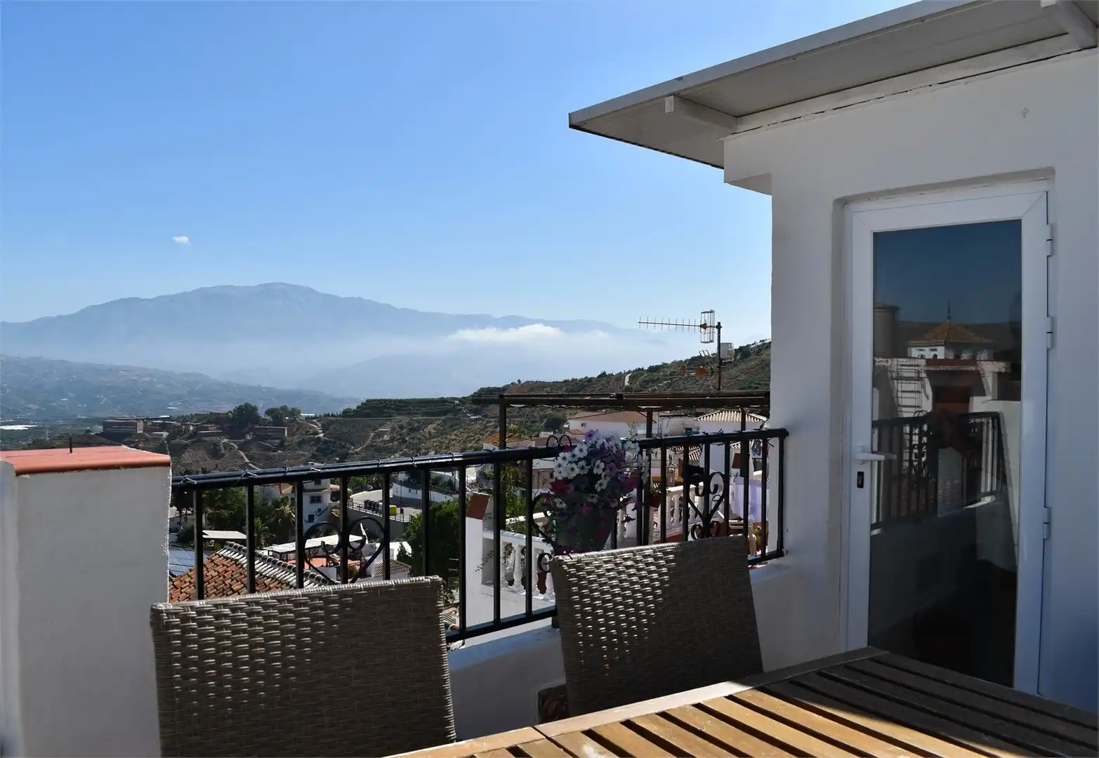 Terraza de Casa o chalet en venta en Iznate con Amueblado