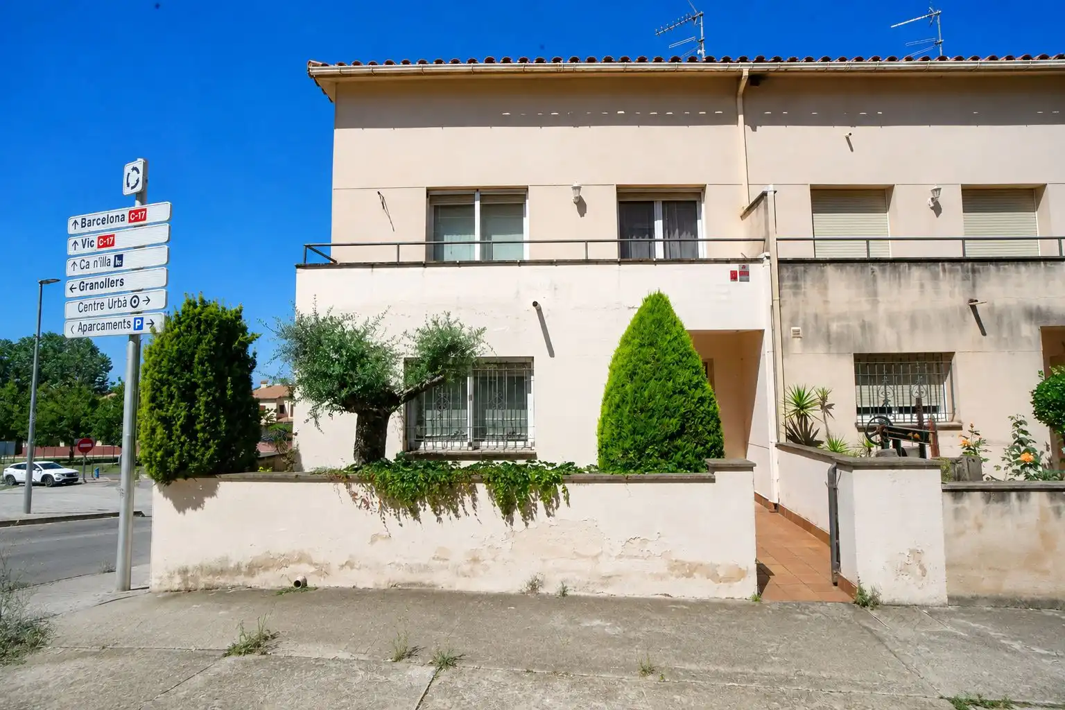 Vista exterior de Casa adosada en venta en La Garriga con Aire acondicionado, Calefacción y Terraza