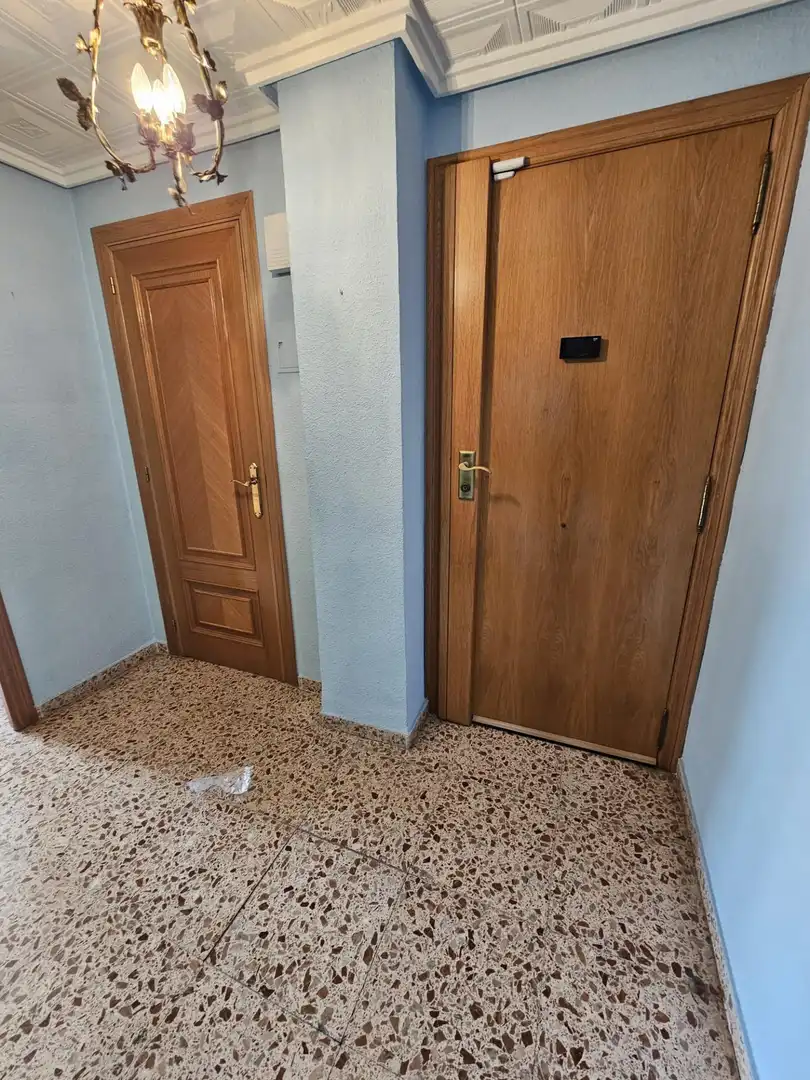 Flat for sale in Valencia  with Furnished and Balcony