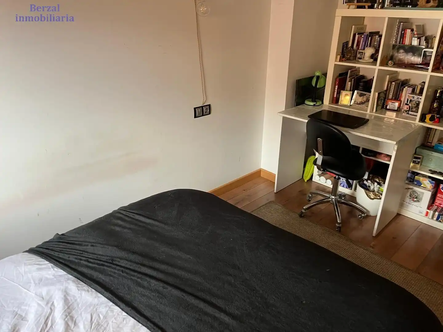 Bedroom of Flat for sale in  Logroño  with Heating
