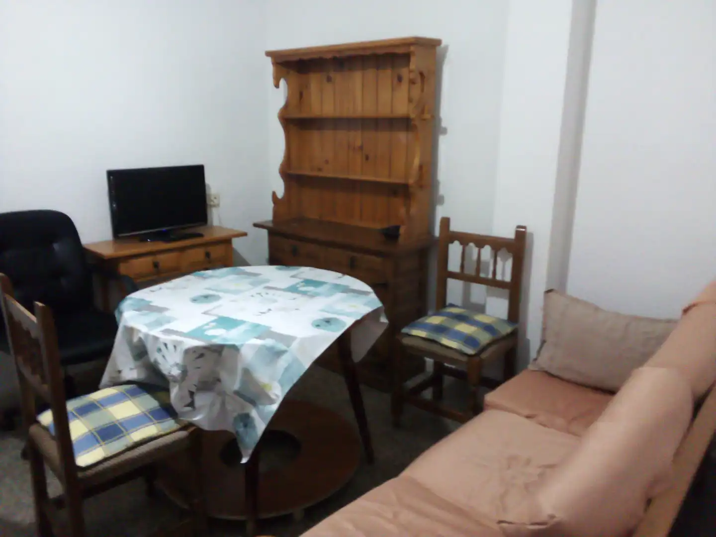 Sala de estar de Apartamento de alquiler en Granada con Amueblado, Lavadora y TV