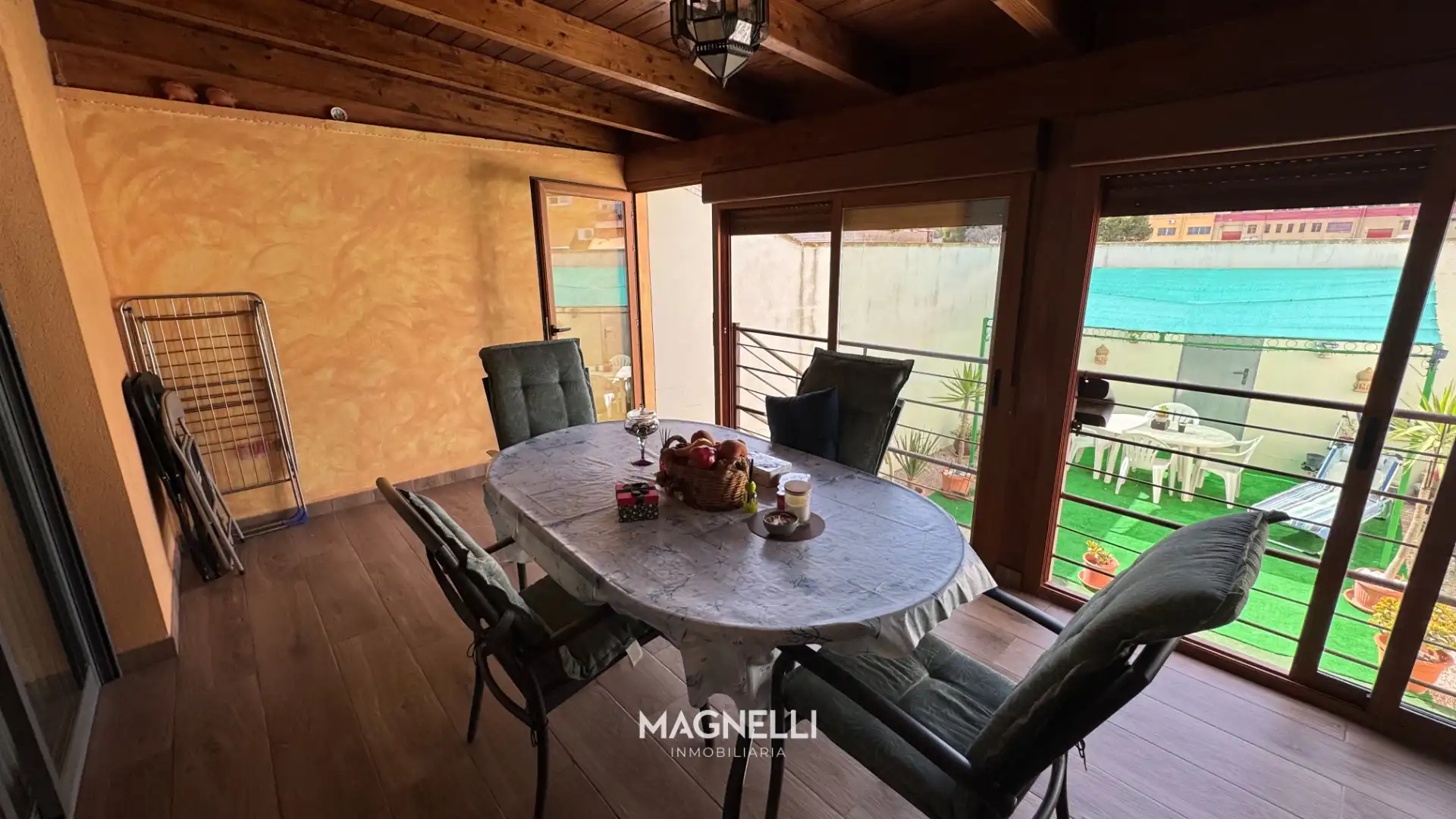 Terraza de Casa adosada en venta en Elda con Jardín privado, Amueblado y Balcón
