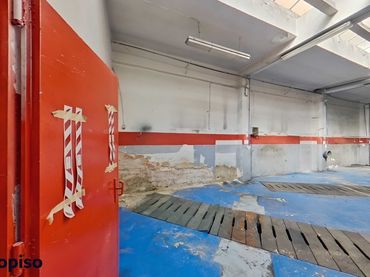 Local comercial en alquiler en Universidad