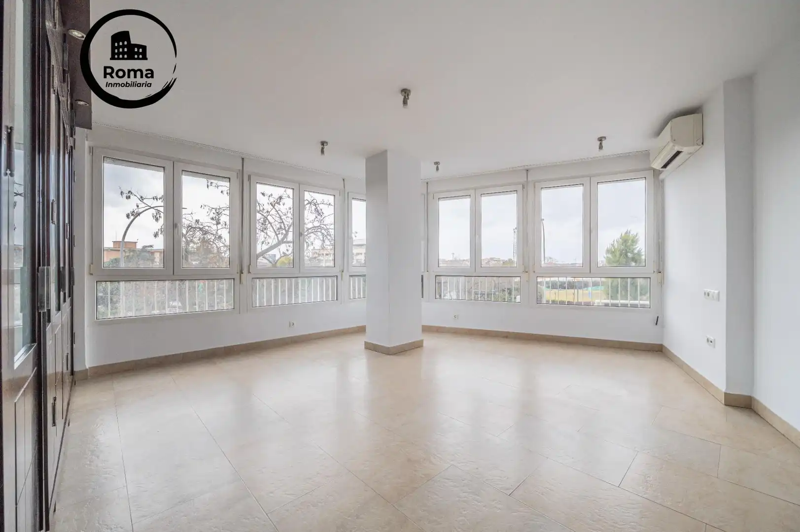 Piso con terraza en venta en Centro, imagen 3