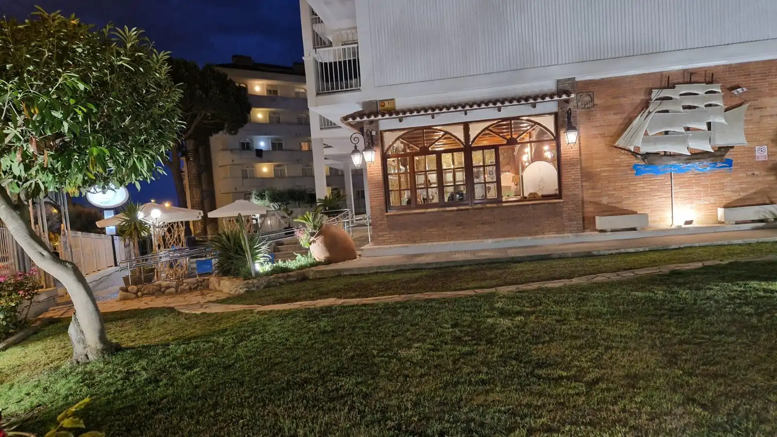 Locale commerciale in cessione a Fenals, imagen 31