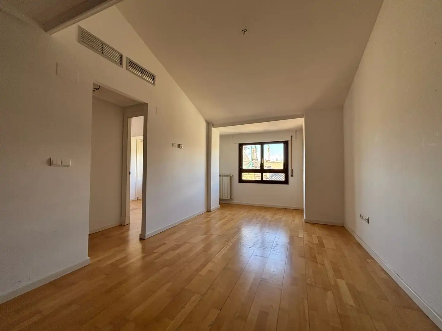 Sala de estar de Piso de alquiler en Zaragoza con Calefacción, Parquet y Terraza